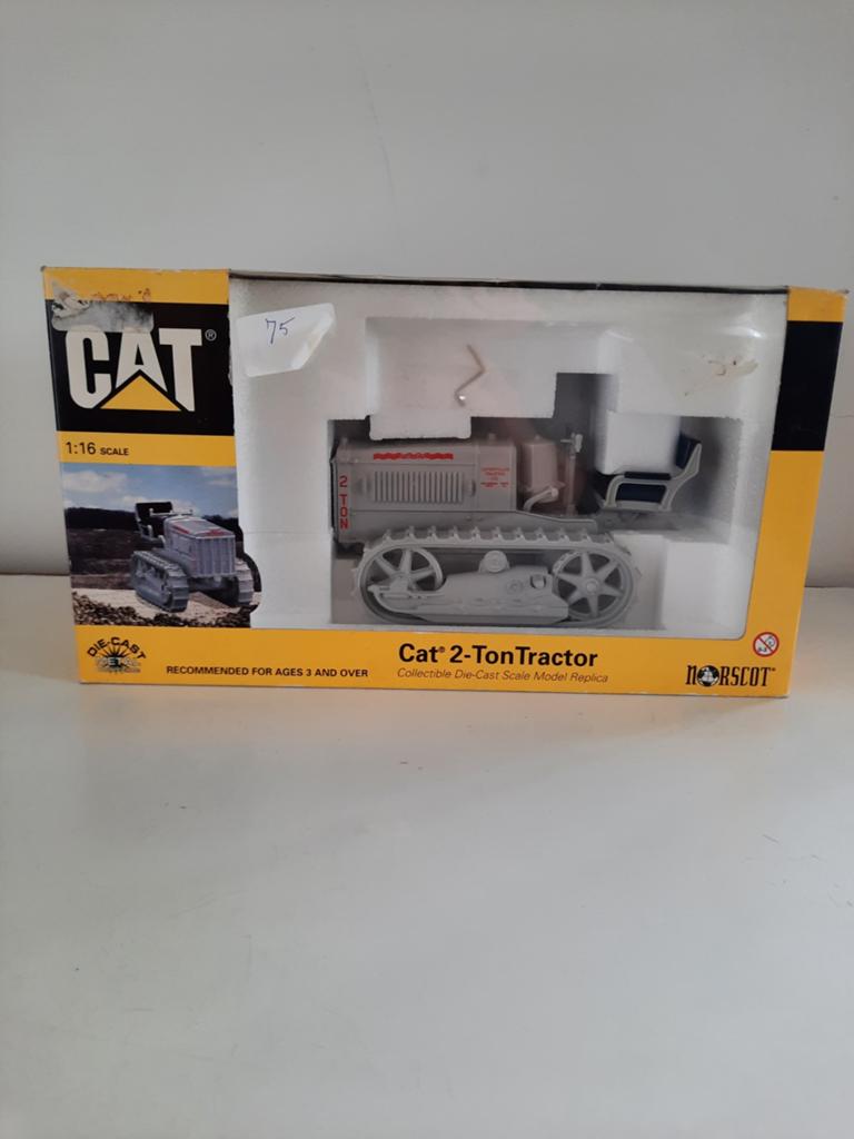 1:16 cat 2 ton tractor, Ophalen