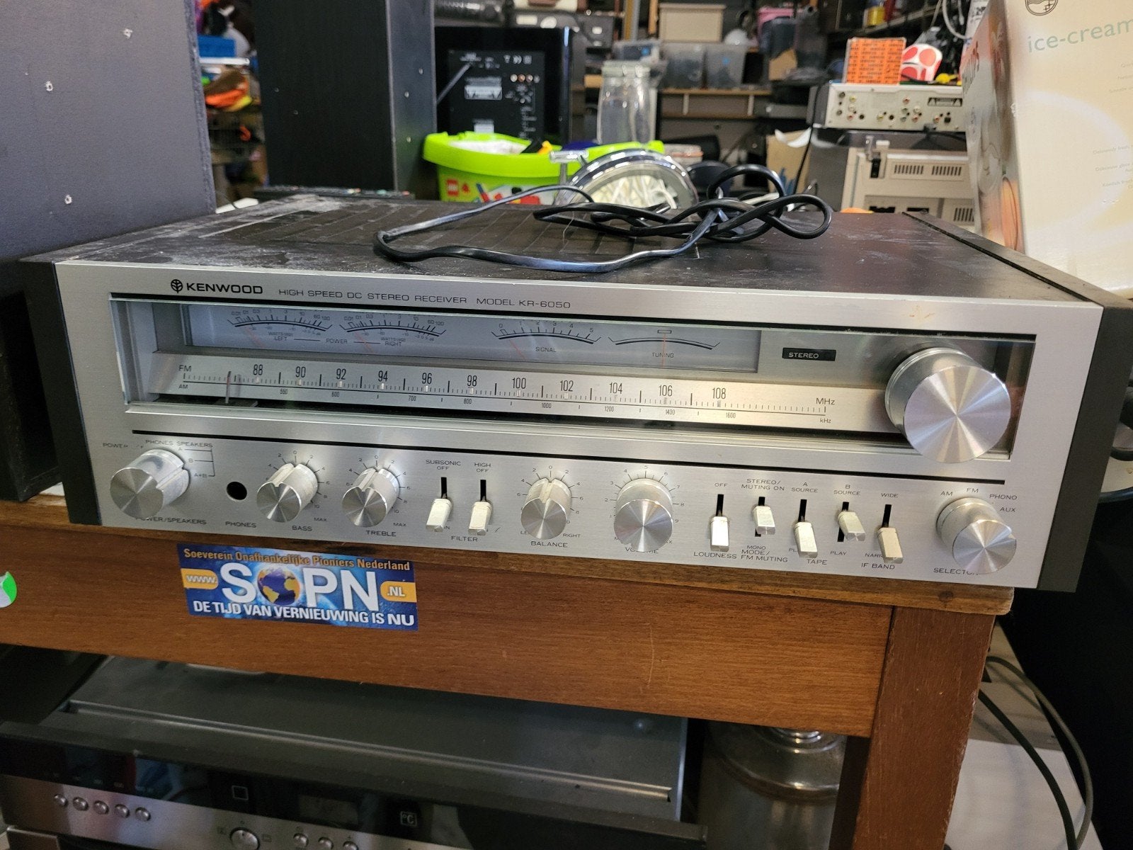 Kenwood KR-8050 Stereo Receiver - Geen geluid, Audio, Tv en Foto, Ophalen of Verzenden, Niet werkend, Minder dan 60 watt
