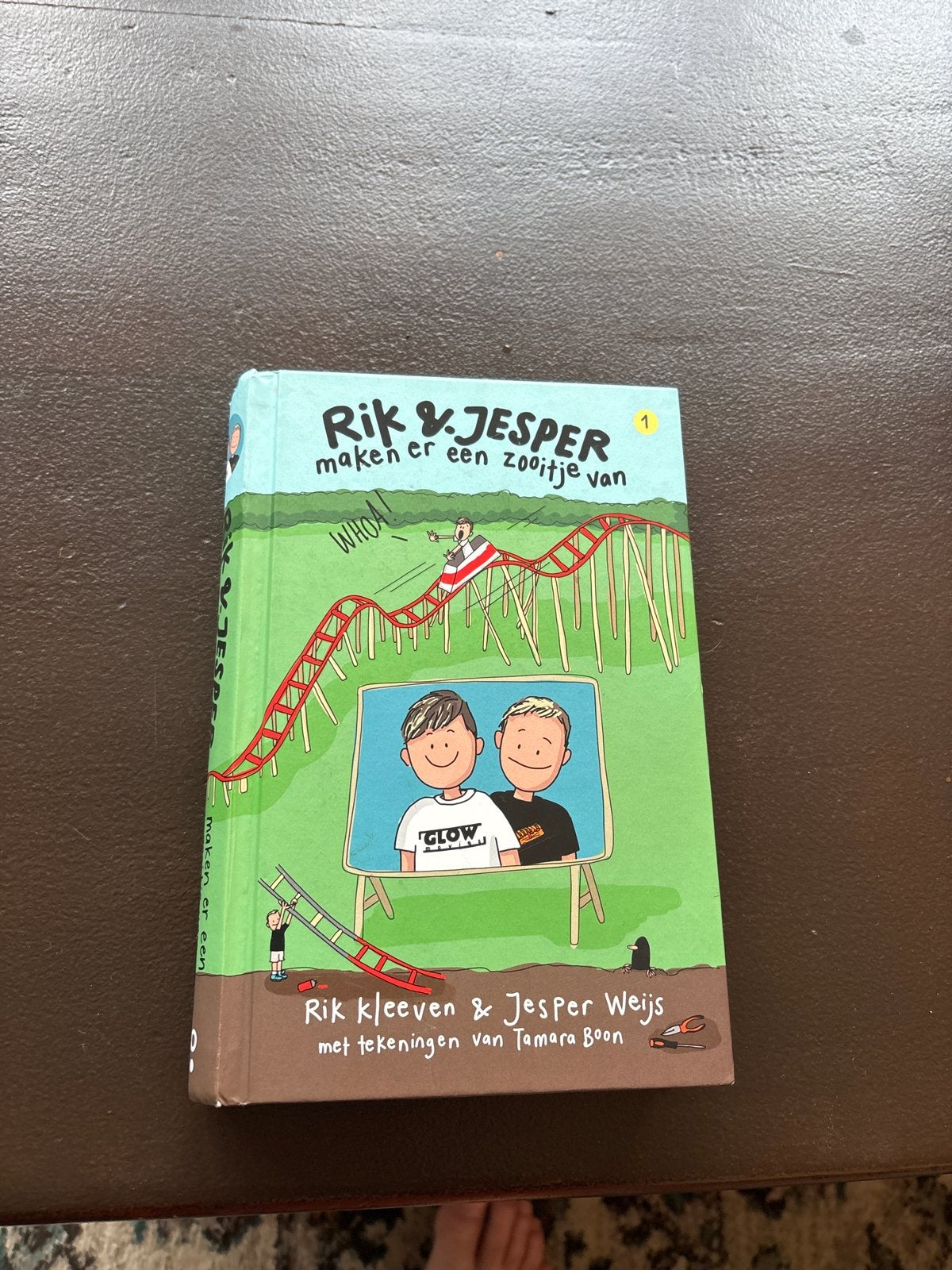 Rik & Jesper maken er een zooitje van - Kinderboek, Ophalen of Verzenden, Zo goed als nieuw, Fictie