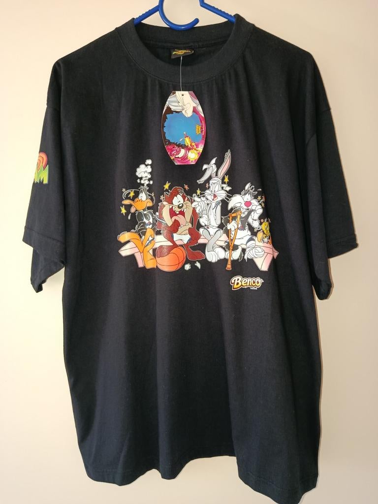 Space Jam X Benco 1996 shirt, Kleding | Heren, T-shirts, Nieuw, Maat 52/54 (L), Ophalen