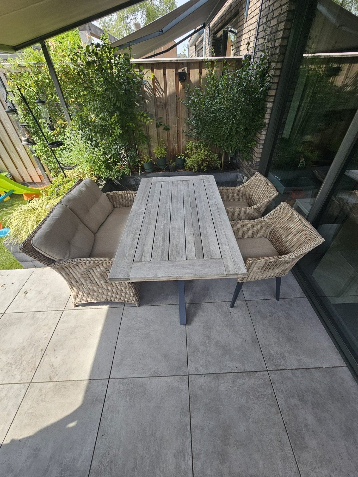 tuintafel 160cm x 90 cm., Tuin en Terras, Tuinsets en Loungesets, Ophalen, Gebruikt