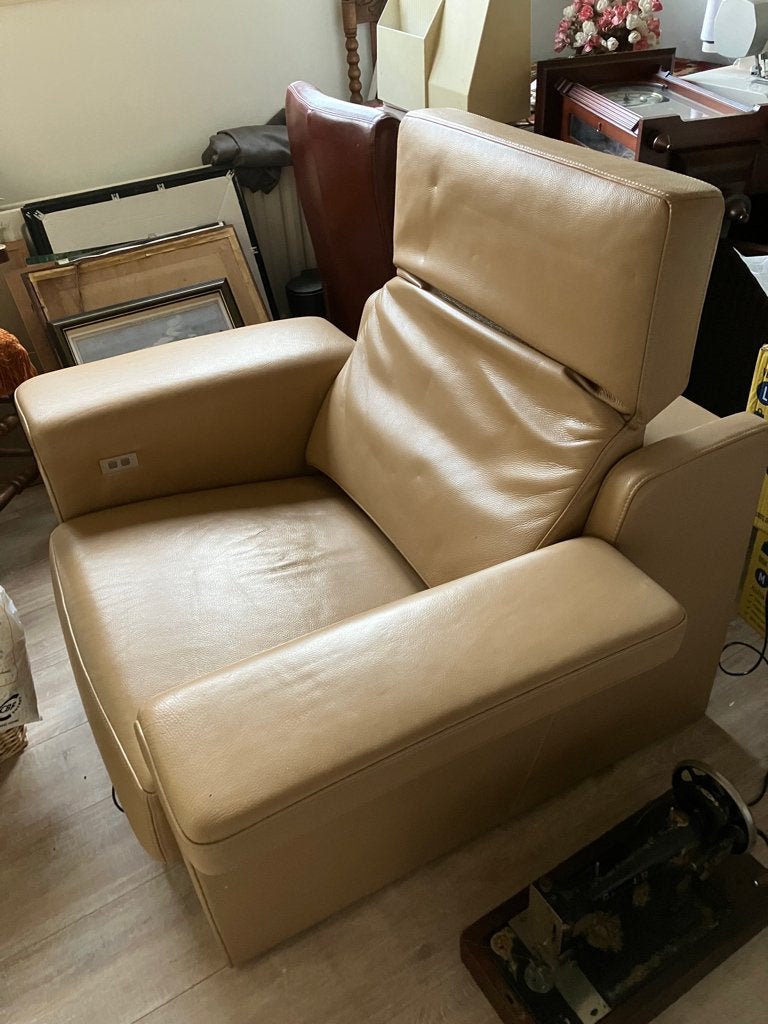 relax bank + fauteuil van De Toekomst, Huis en Inrichting, Fauteuils, Ophalen, Zo goed als nieuw, 50 tot 75 cm, Leer