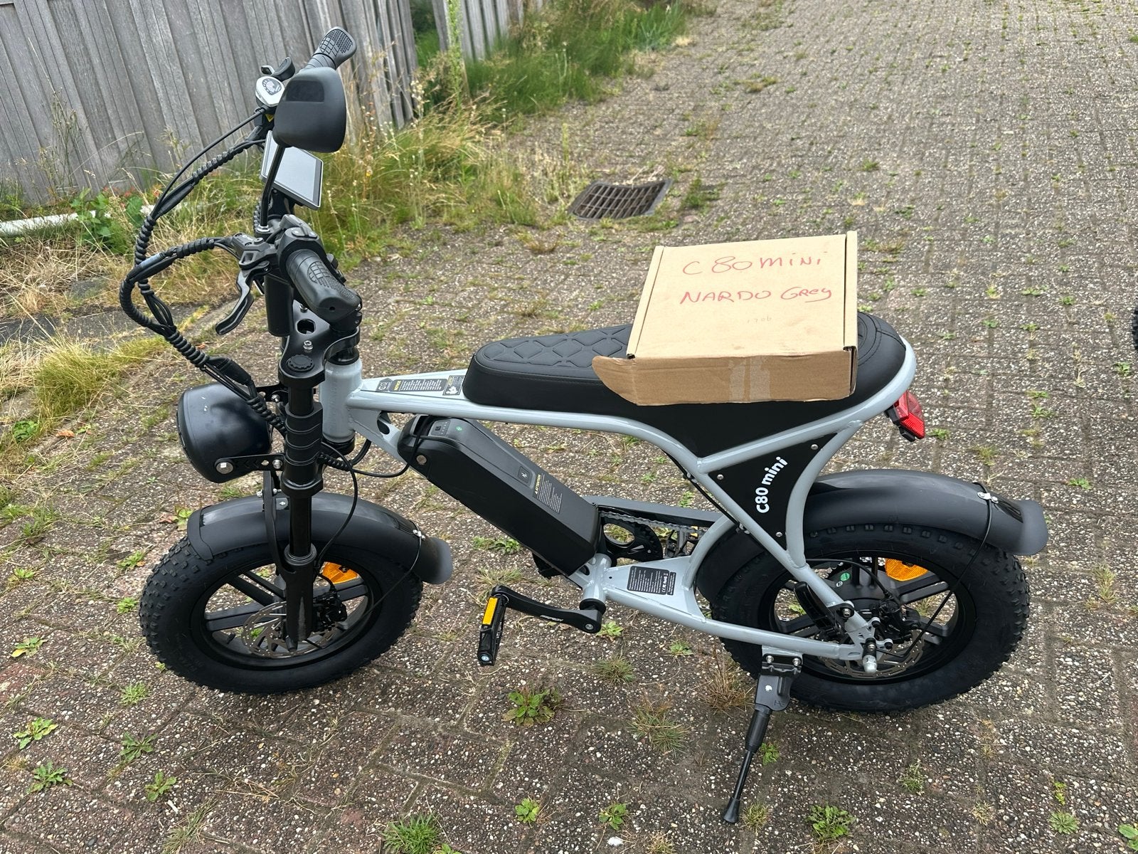 C80 Mini Nardo Grey E-bike nieuw, Fietsen en Brommers, Elektrische fietsen, Nieuw, Minder dan 47 cm, 30 tot 50 km per accu, Ophalen