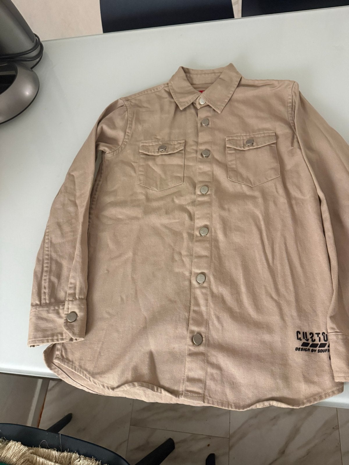 Beige overhemd met lange mouwen en borstzakken maat 152, Ophalen of Verzenden, Zo goed als nieuw, Beige, Overige halswijdtes