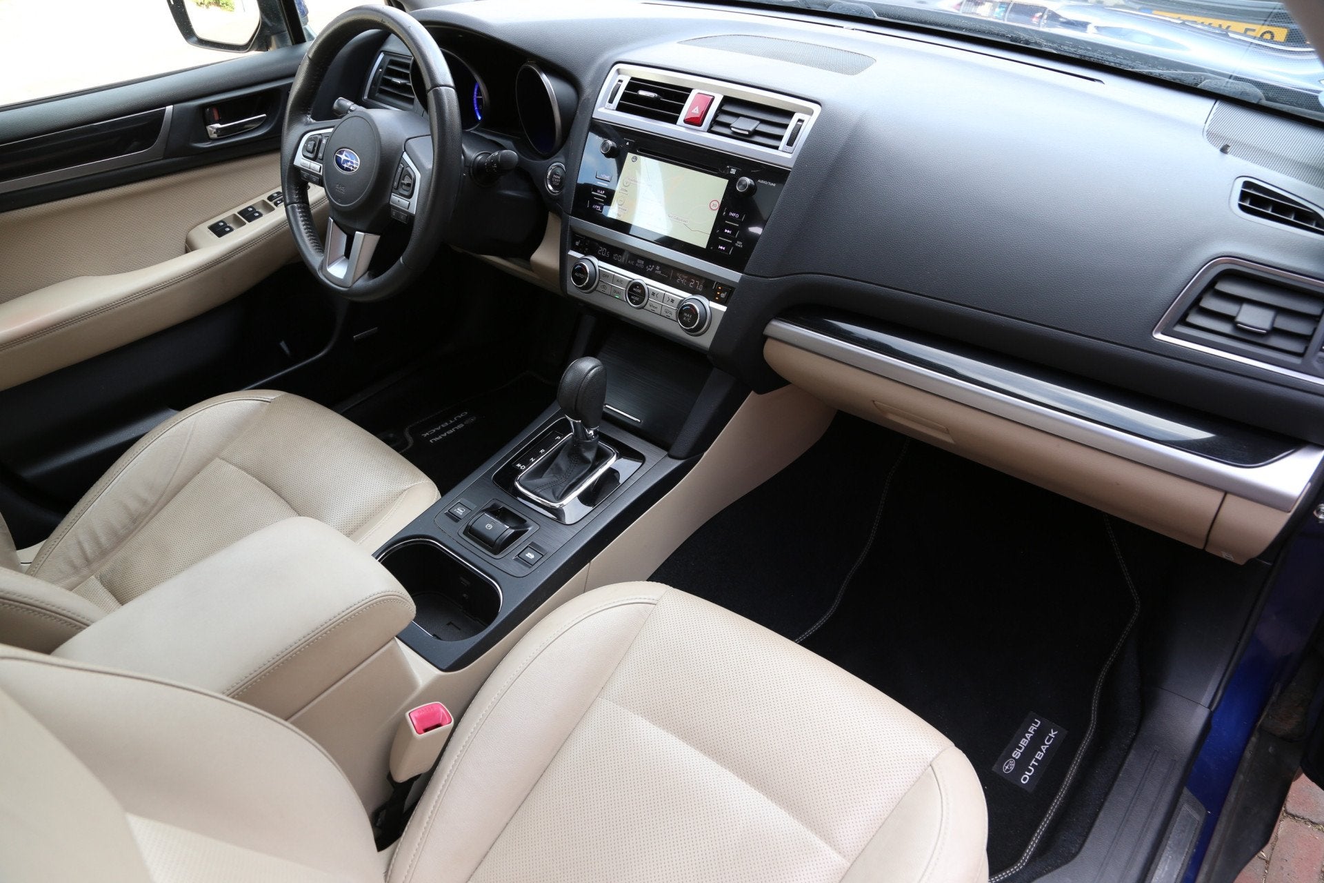 Subaru Outback 2.5i AWD Premium Automaat Leer Navi ACC H/K S, Auto's, Automaat, Euro 6, 4 cilinders, Blauw