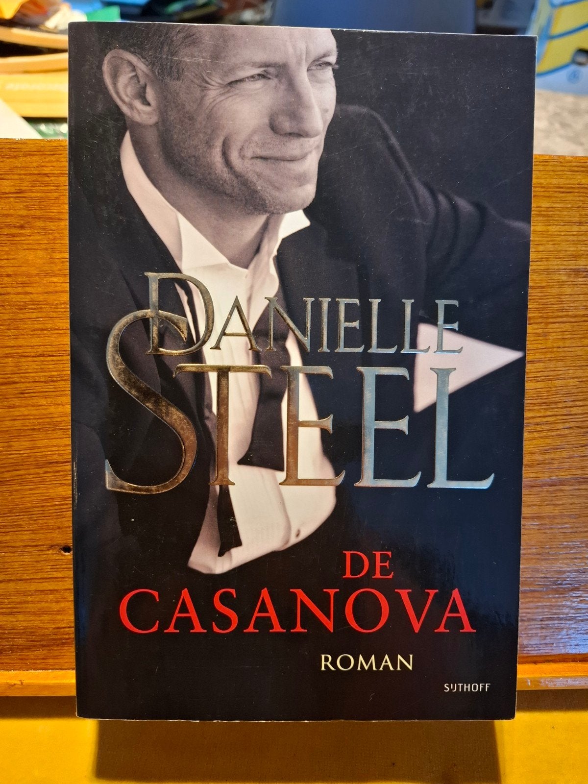 De Casanova - Danielle Steel (Roman), Ophalen of Verzenden, Zo goed als nieuw, Danielle Steel