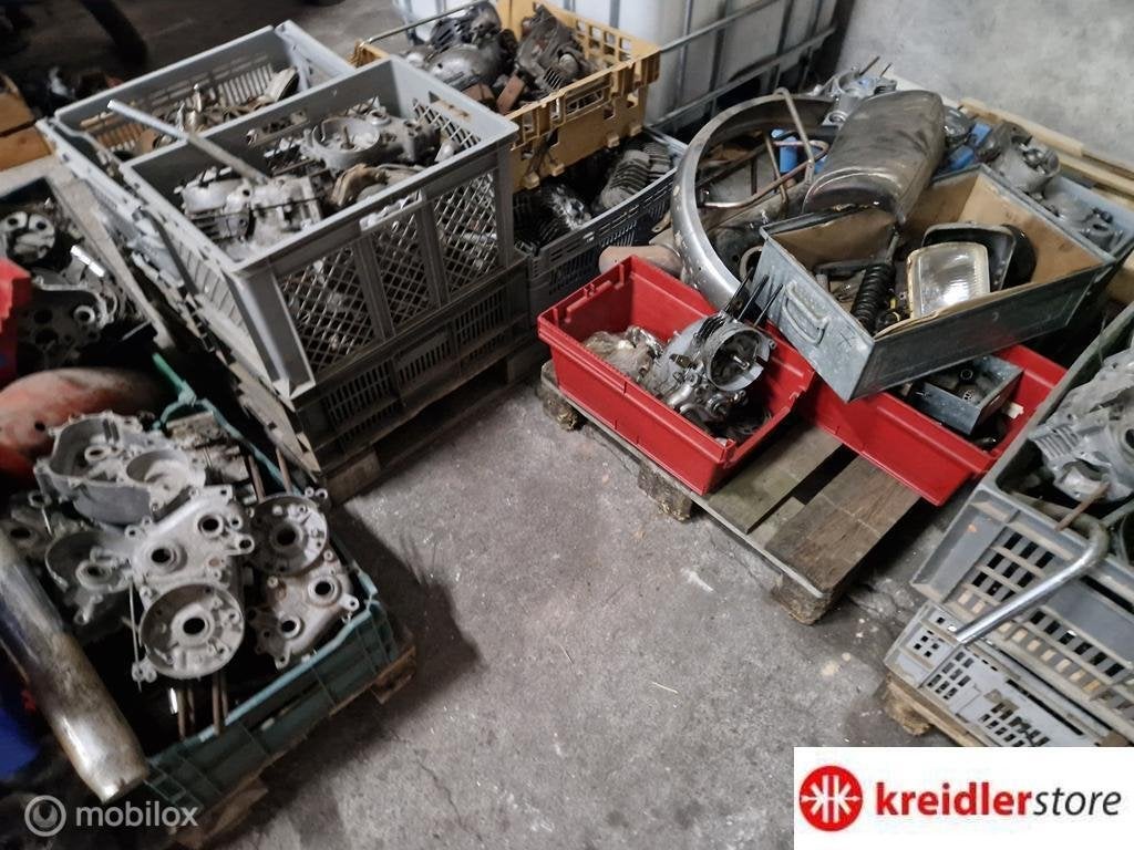 Grote partij oldtimer bromfiets onderdelen 5 pallets vol, Fietsen en Brommers, Brommeronderdelen | Oldtimers, Ophalen, Gebruikt