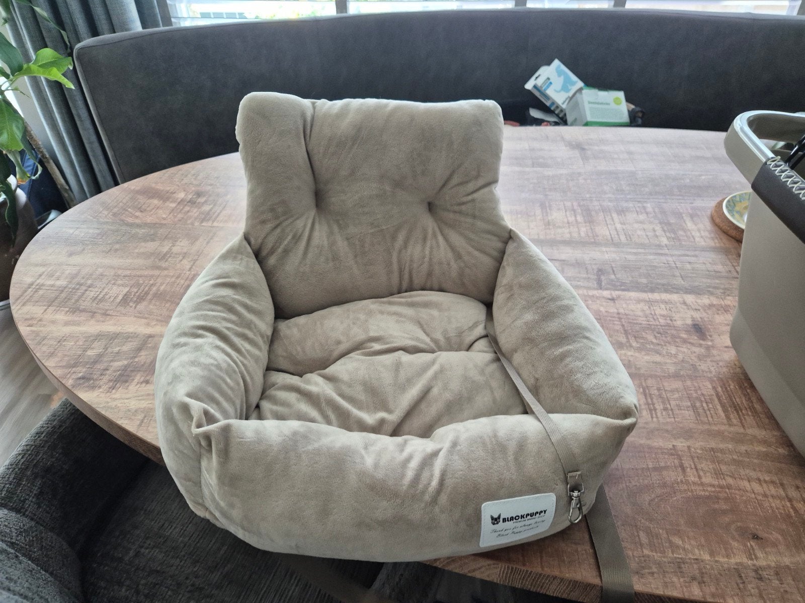 hondenmandje voor in de auto voor een klein hondje, Ophalen of Verzenden