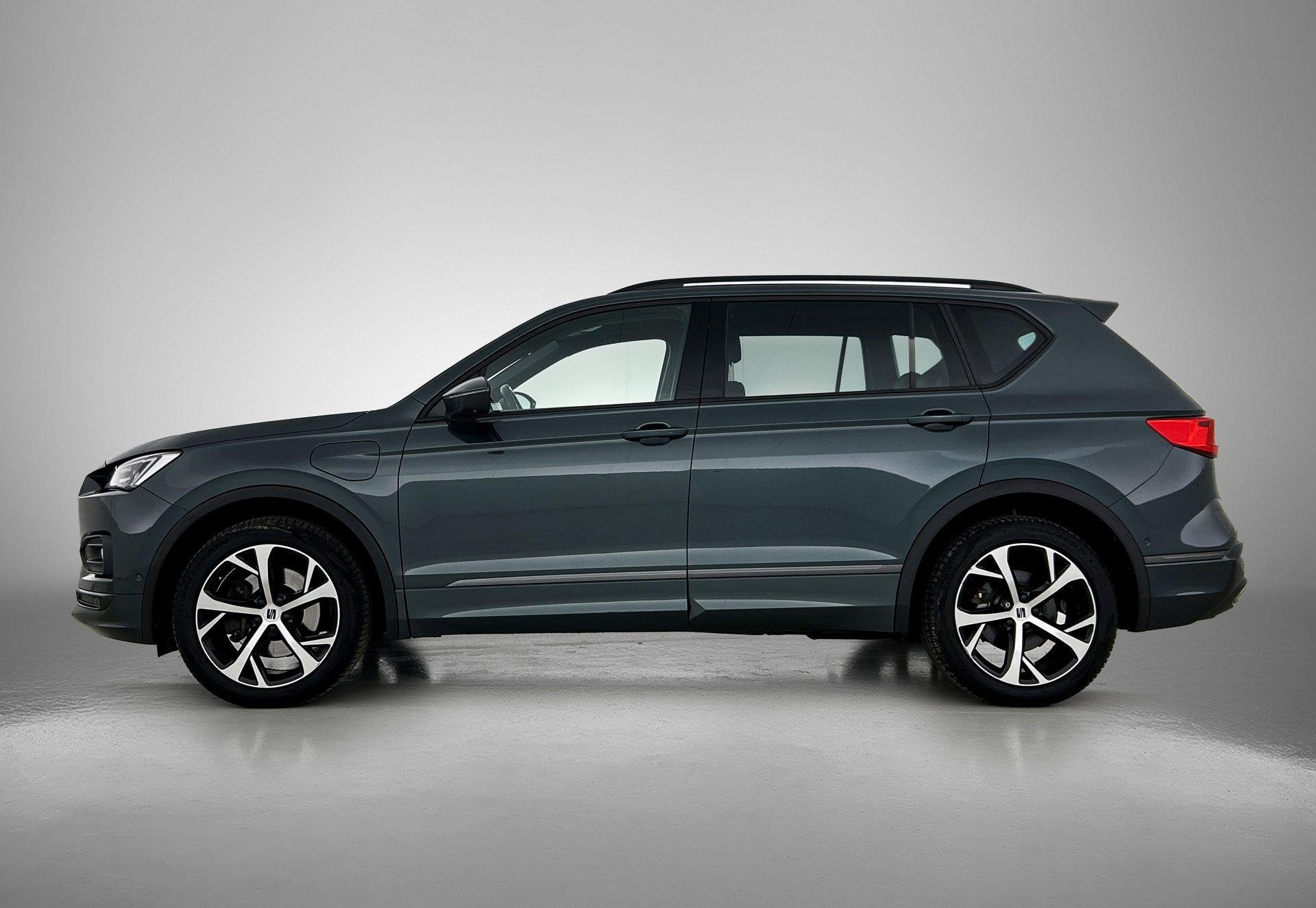 SEAT Tarraco 1.4 TSI e-Hybrid PHEV FR Business Intense | NIE, Auto's, 12 maanden, 4 cilinders, Hybride Elektrisch/Benzine, 13 kWh