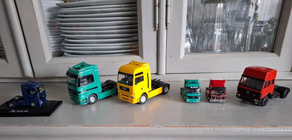 Tekno, Man, Lion car en andere merken Mercedes, Daf, Hobby en Vrije tijd, Modelauto's | 1:50, Verzenden, Gebruikt, Bus of Vrachtwagen