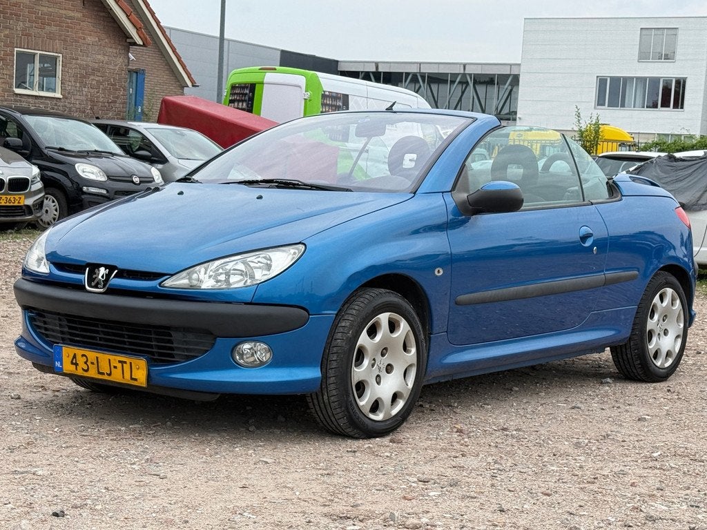 Peugeot 206 CC 1.6-16V/ CABRIO/ LAAG KM, Auto's, Peugeot, Voorwielaandrijving, Gebruikt, 4 cilinders, Cabriolet