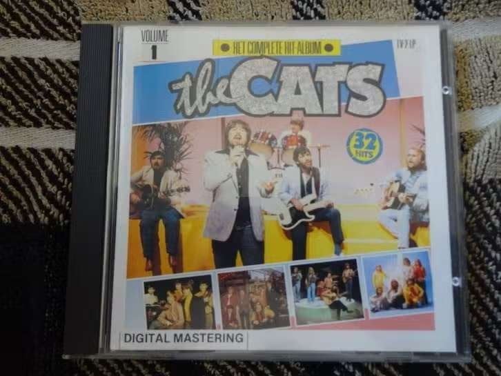 CD The Cats – Het Complete Hit-Album (Volume 1) ADEHCD 148/1, Cd's en Dvd's, Ophalen of Verzenden, Zo goed als nieuw, Verzamelalbum