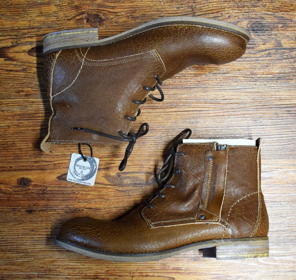 YELLOW CAB - bruin leren halfhoge Mean boots - maat 45, Kleding | Heren, Bruin, Boots, Nieuw, Ophalen of Verzenden