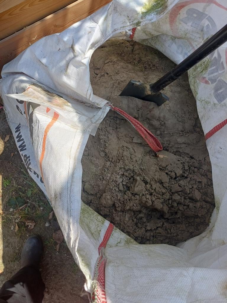 Gratis straatzand en 'Padvast', Ophalen, Nieuw, Overige typen