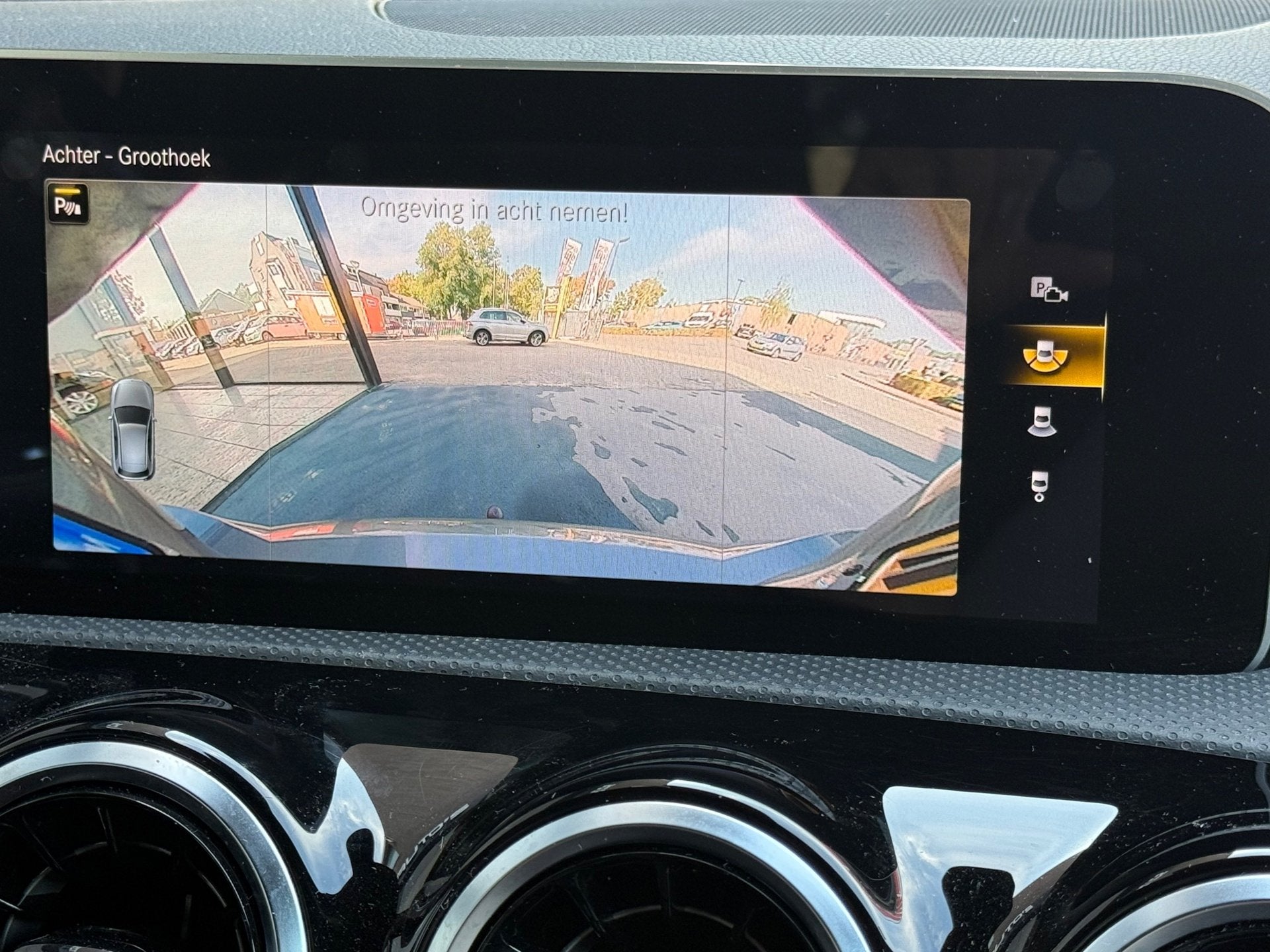 Foto 3 van Mercedes-Benz A-klasse A 200 AMG 1e EIG | CARPLAY | CAMERA |