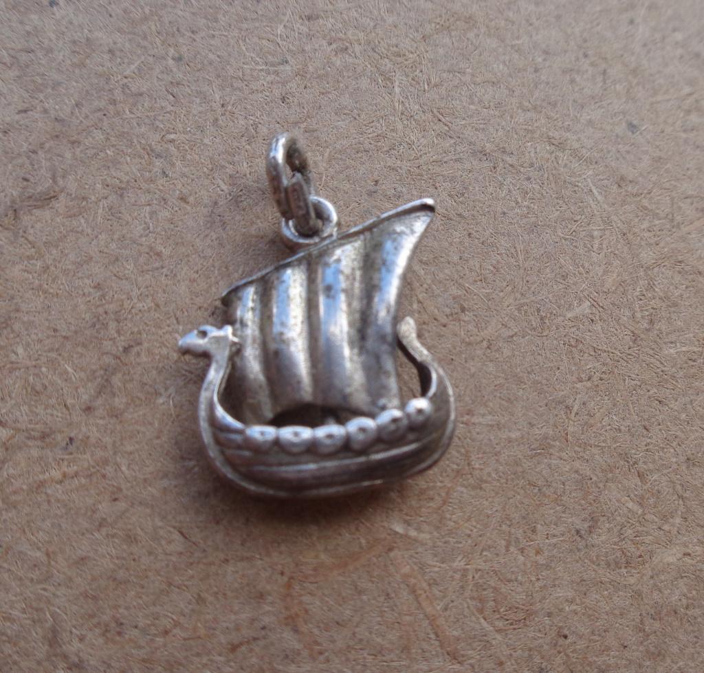 zilveren vintage bedel viking schip [876], Overige merken, Verzenden, Zo goed als nieuw, 1 bedel