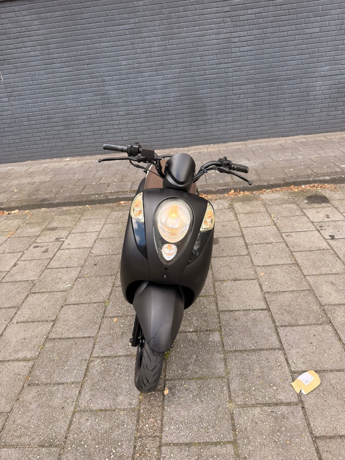 Sym mio 50 blauw kenteken.., Fietsen en Brommers, Scooters | SYM, Zo goed als nieuw, Benzine, 50 cc, Maximaal 25 km/u