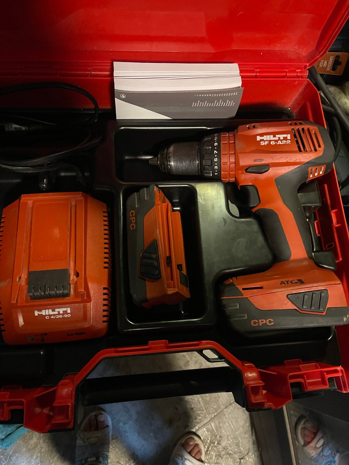 Hilti SF 6-A22 Boor- en Schroefmachine met Accu en Lader, Ophalen, Variabele snelheid, Boor- en Schroefmachine, Gebruikt