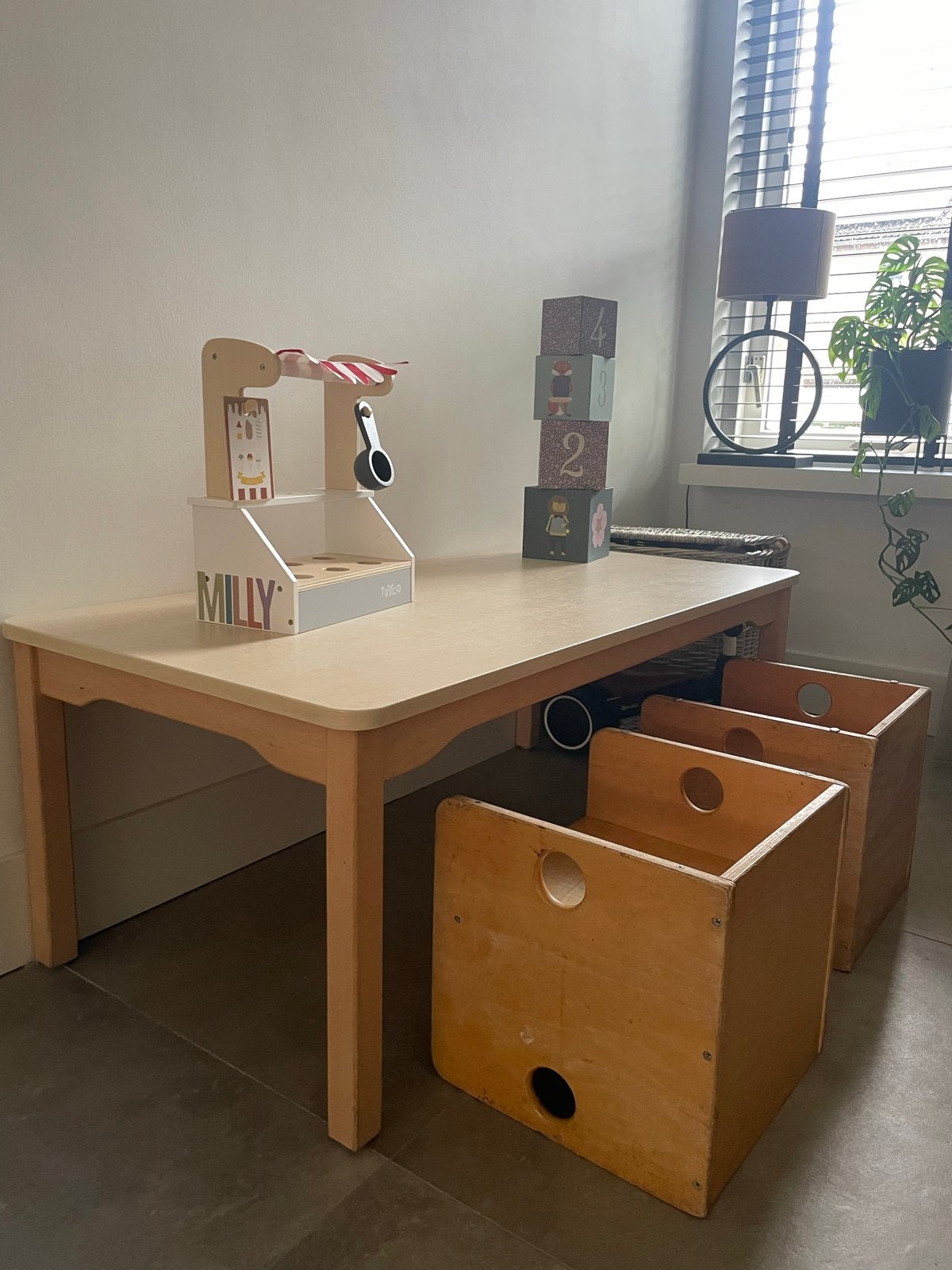 Houten kindertafel met stoeltjes, Ophalen, Gebruikt, Tafel(s)