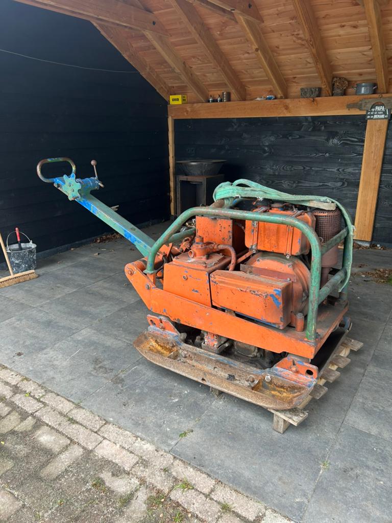 6 tons Trilplaat Ammann 6010, Ophalen
