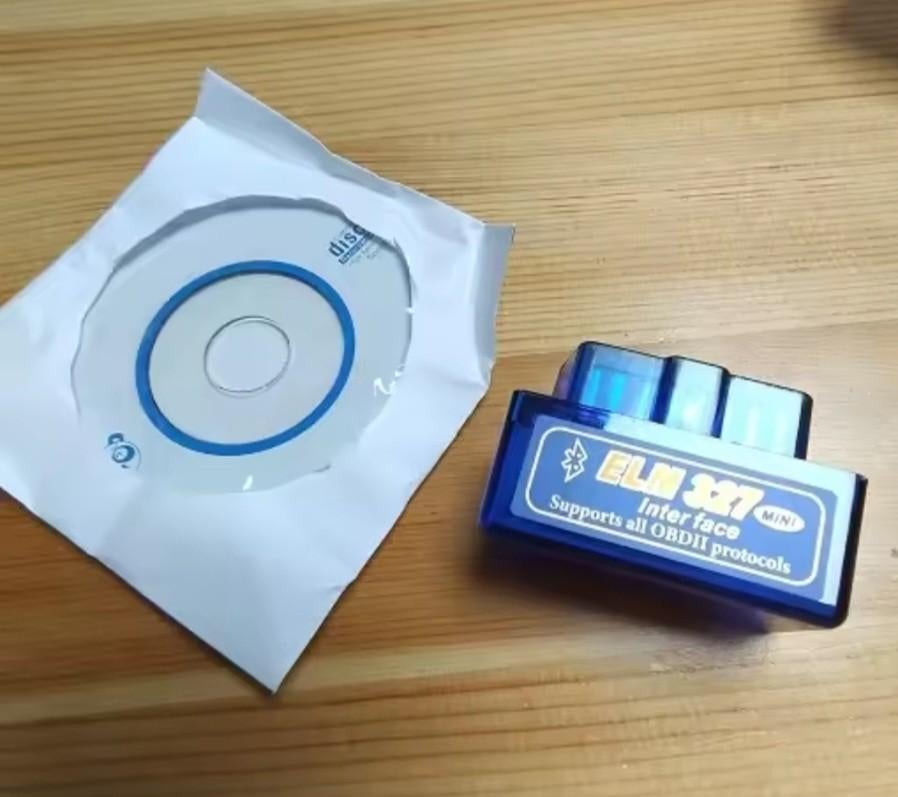 ELM327 Mini OBD2 Scanner met CD - Diagnose Tool, Auto diversen, Auto-accessoires, Ophalen of Verzenden, Zo goed als nieuw