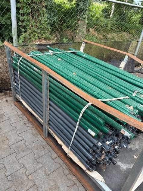 Ronde hekwerkpalen Ø 34 mm – groen of antraciet – € 2, Ophalen, Zo goed als nieuw, IJzer, Overige typen
