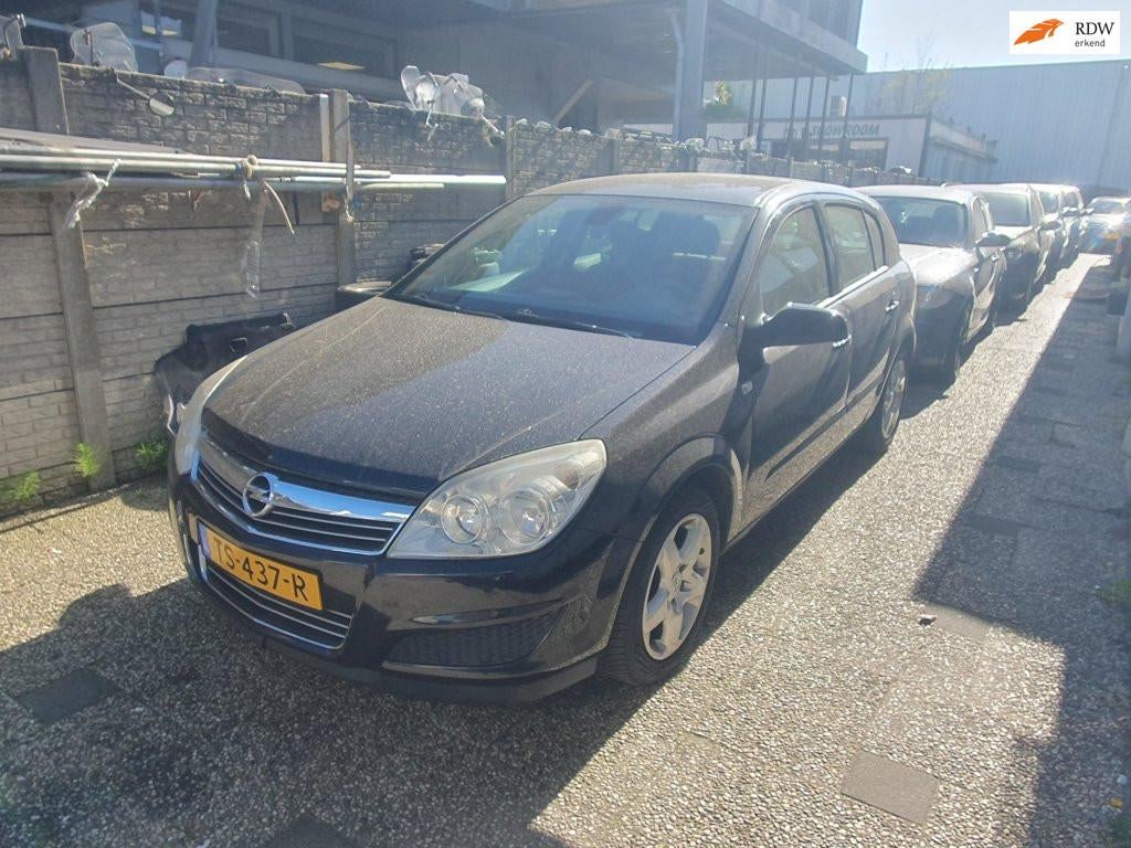 Opel Astra 1.6 Essentia Inruil is Mogelijk, Voorwielaandrijving, 15 km/l, Gebruikt, 4 cilinders