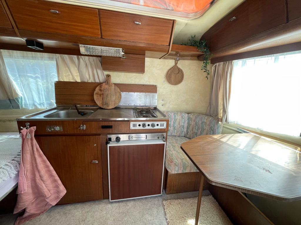TE HUUR. Retro Eriba Pan Familia., Caravans en Kamperen, Verhuur