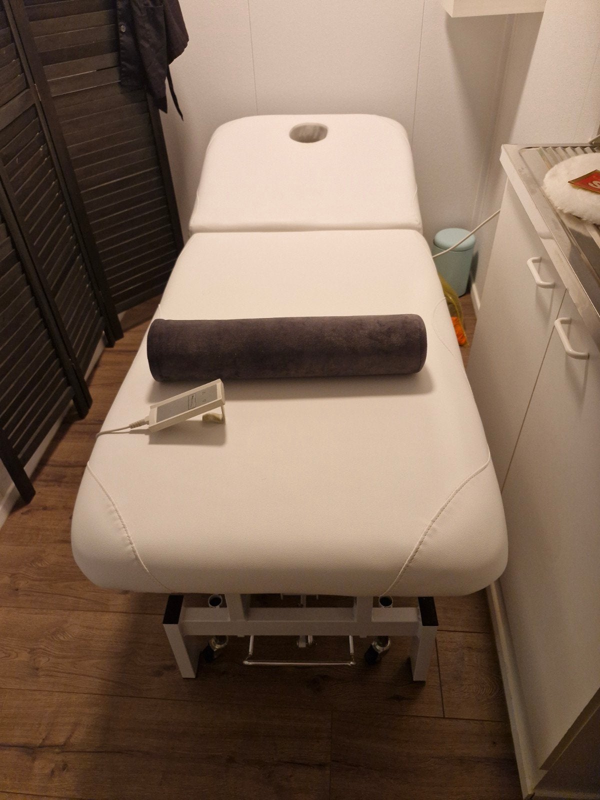massagebank electrice in hoogte, Ophalen, Gebruikt