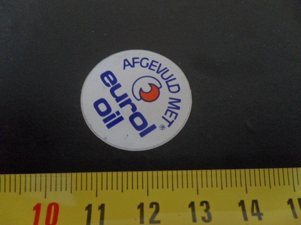 sticker Afgevuld met  EUROL OIL   AX108, Ophalen of Verzenden, Zo goed als nieuw