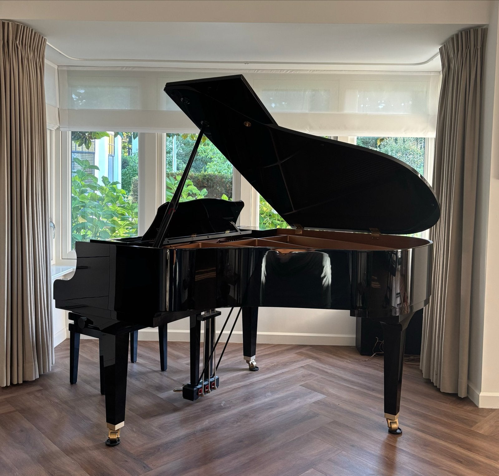 Yamaha GP1 Vleugel (1999) Zwart Hoogglans met Kruk, Muziek en Instrumenten, Piano's, Ophalen, Zwart, Zo goed als nieuw, Hoogglans