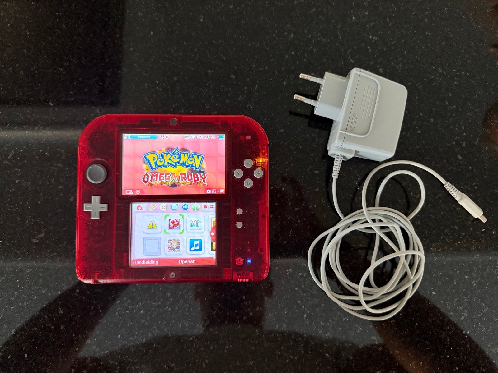 Limited Edition 2DS Omega Ruby met Pokémon Omega Ruby, 2DS, Ophalen of Verzenden, Rood, Gebruikt