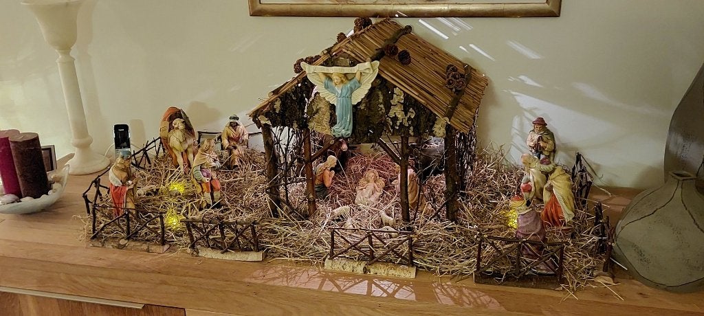 Kerststal met grote beelden, Ophalen, Gebruikt