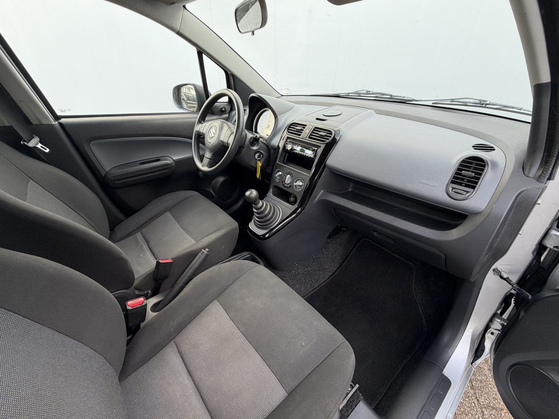 Suzuki Splash 1.0 Base 5-Deurs Trekhaak OrigNL Betrouwbaar 9, Auto's, Voorwielaandrijving, Gebruikt, 31 €/maand, 996 cc