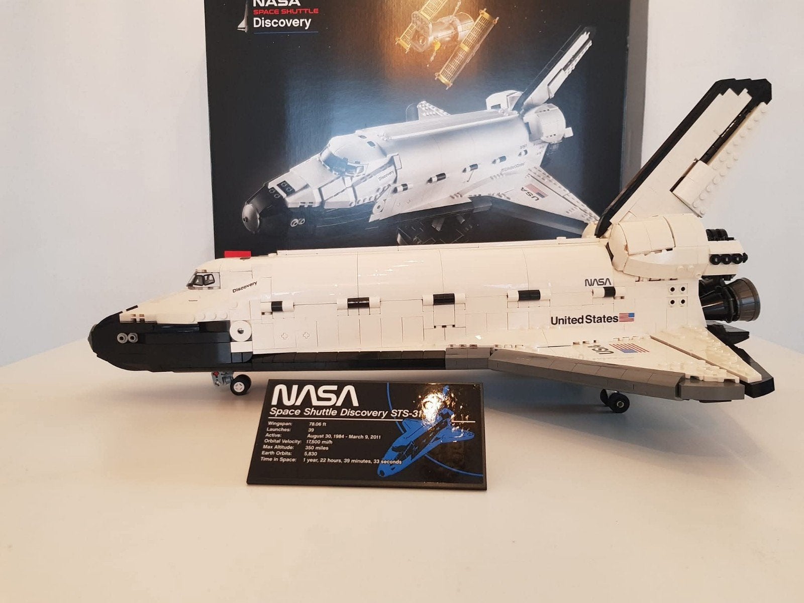 LEGO NASA Space Shuttle Discovery 10283, Ophalen, Zo goed als nieuw, Overige merken