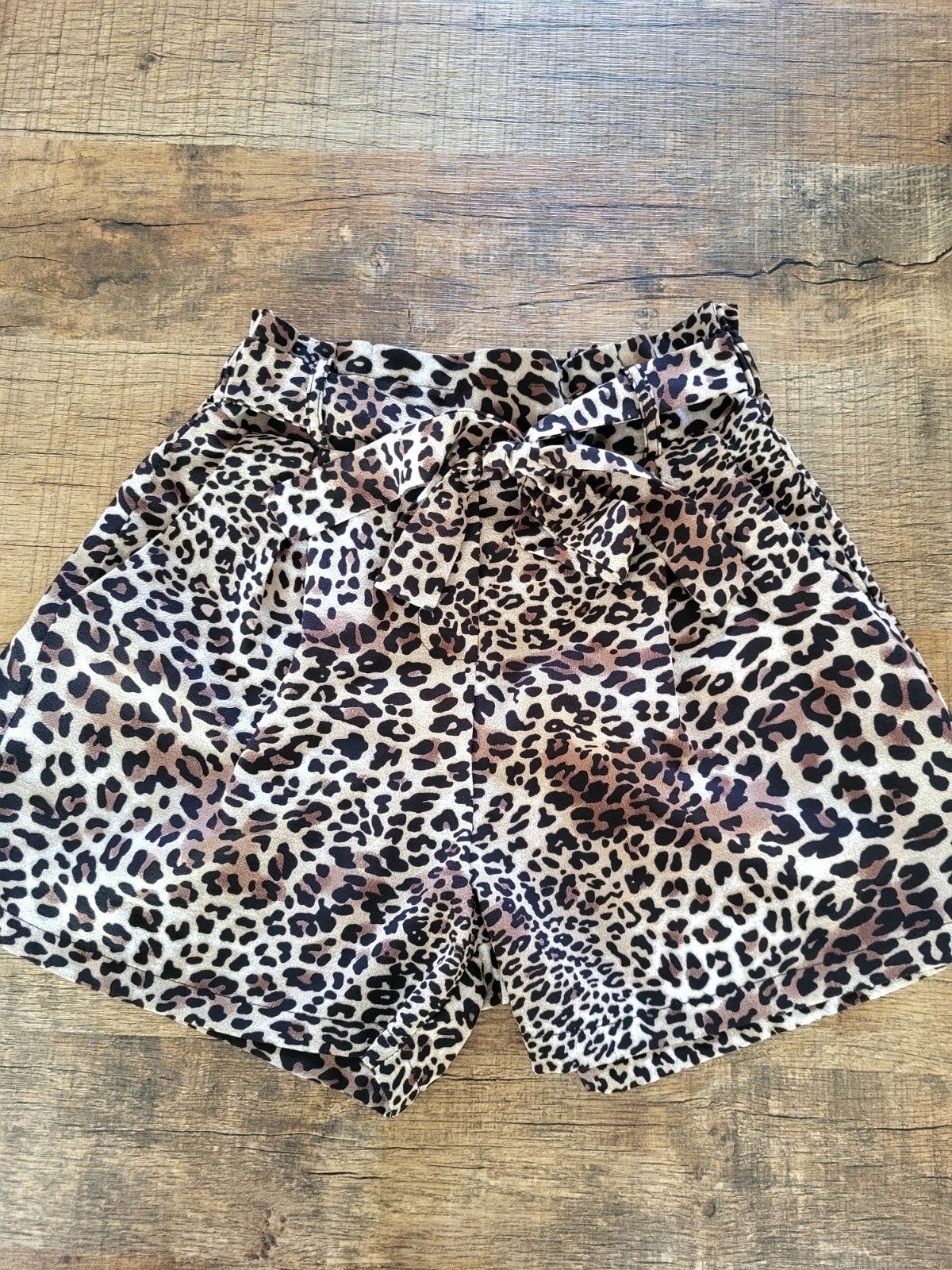 Loavies Korte Broek met Luipaardprint en Strikceintuur, Kort, Beige, Ophalen of Verzenden, Maat 34 (XS) of kleiner