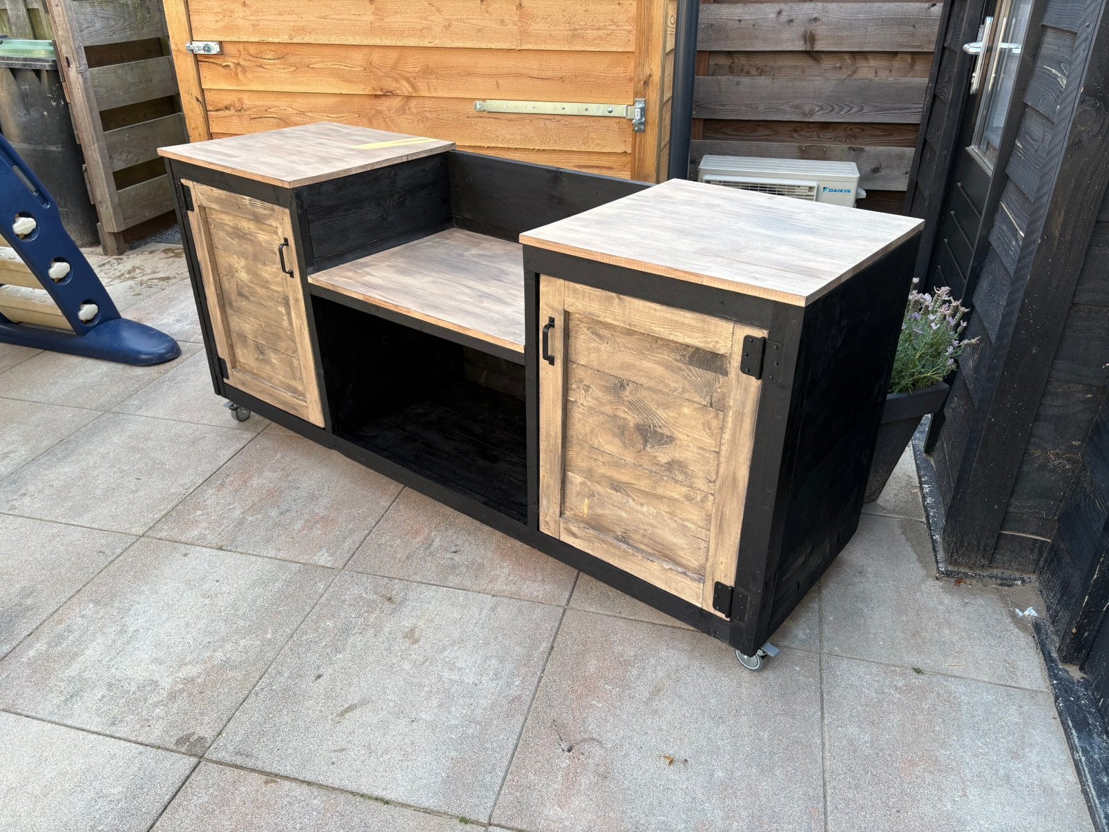 Maatwerk Buitenkeukens – Steigerhout & Douglas Hout, Tuin en Terras, Buitenkeukens, Nieuw, Houtskool, Vrijstaand, Ophalen