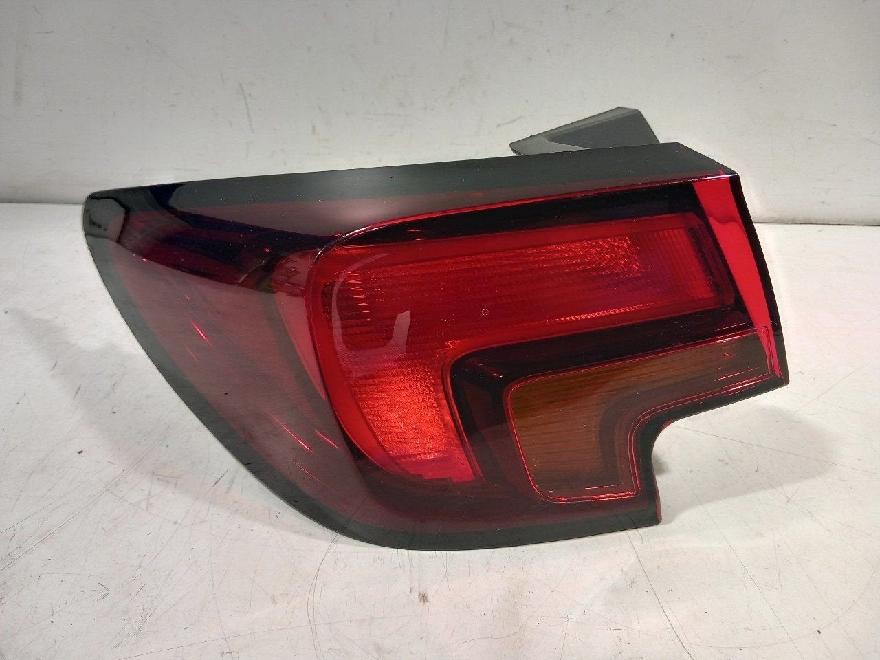 Achterlicht links buiten Opel Astra, Onderdelen@venauto.nl, Van der Ven Autorecycling B.V., Gebruikt, Ettenseweg 76, 4706 PB Roosendaal, The Netherlands