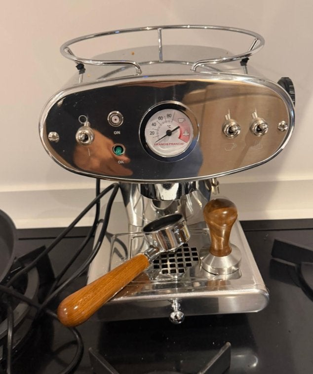 Illy X1 espressoapparaat  chroom met tamper en porta filter, Espresso apparaat, Gemalen koffie, Ophalen of Verzenden, Niet werkend