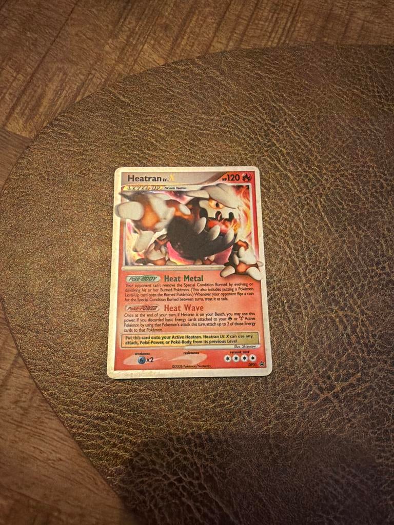 Pokémon kaart Heatran LV.X DP31, Ophalen of Verzenden, Zo goed als nieuw, Losse kaart, Foil