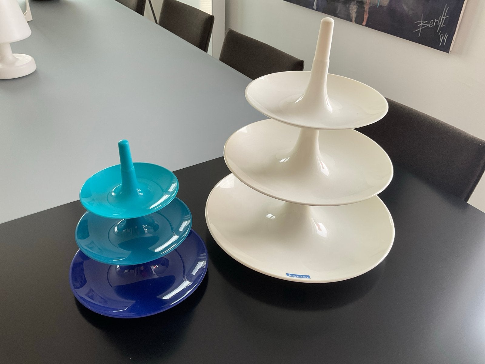 2 Koziol etagères, wit en blauw/turquoise, Ophalen, Zo goed als nieuw, Etagère, Kunststof
