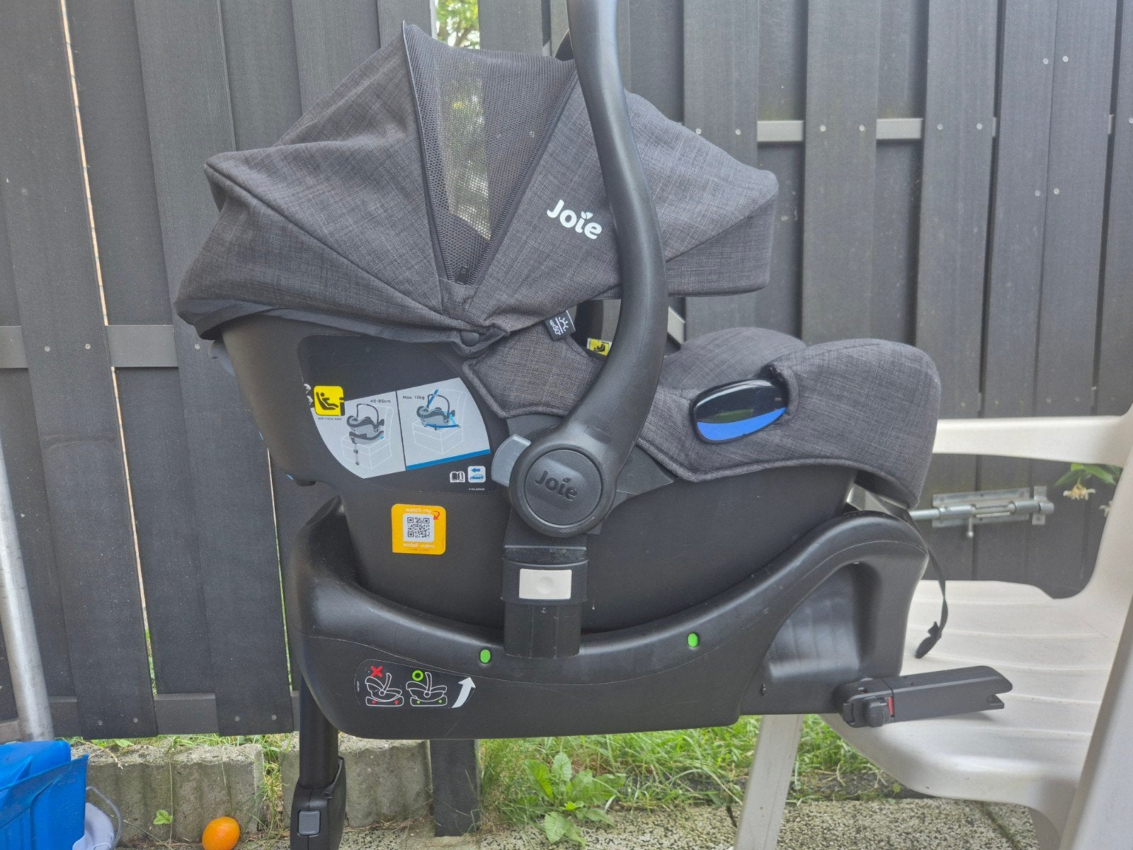 Joie maxi cosi (i-Base Advance) plus adaptor en regenhoes, Kinderen en Baby's, Autostoeltjes, Overige merken, Gebruikt, Ophalen of Verzenden