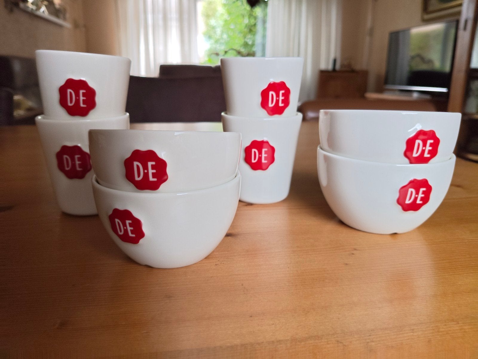Douwe Egberts bekertjes en kommetjes, Huis en Inrichting, Ophalen of Verzenden, Zo goed als nieuw, Kom(men), Overige stijlen