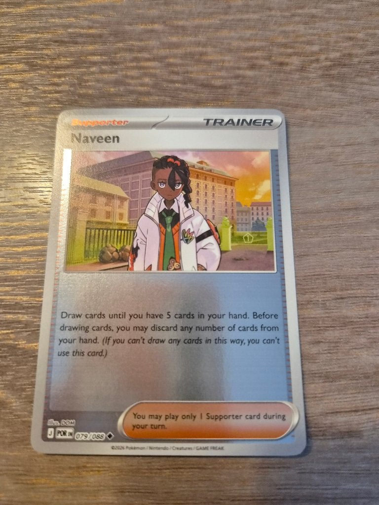 Pokémon TCG Naveen Supporter Trainer Kaart 079/088 POR, Ophalen of Verzenden, Zo goed als nieuw, Losse kaart, Foil
