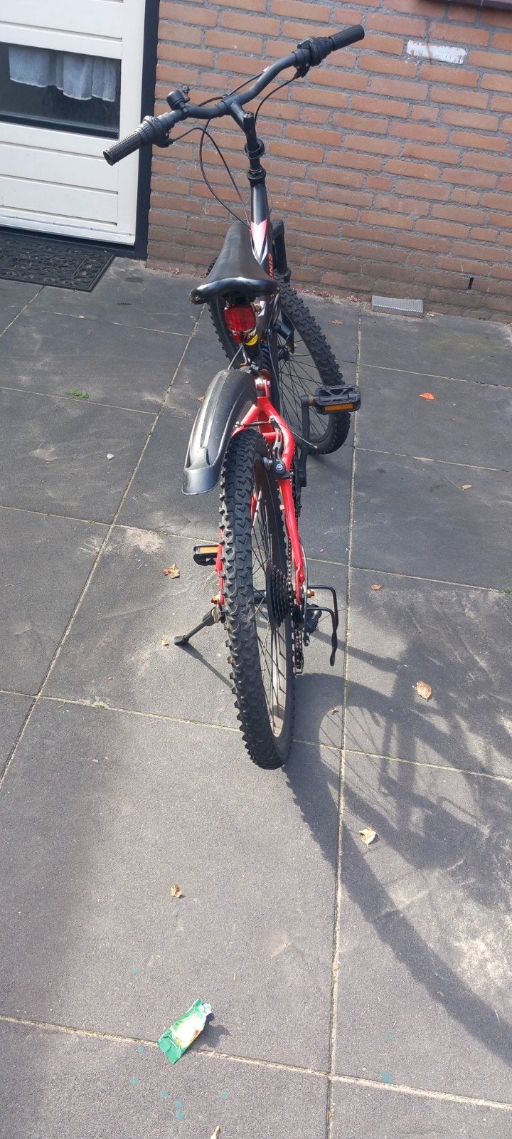Mountainbike met vering - Gebruikt