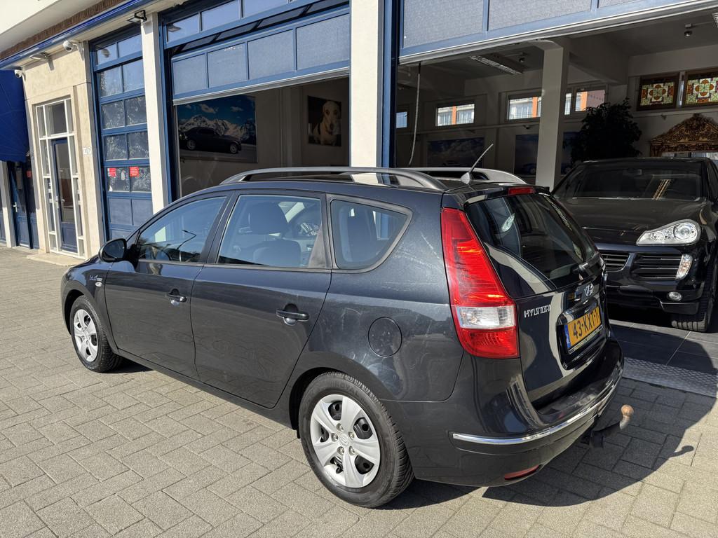Hyundai I30 CW 1.4i Blue Dynamic 2 SLEUTELS+NATIONALE AUTOPA, Voorwielaandrijving, Gebruikt, 4 cilinders, 1396 cc