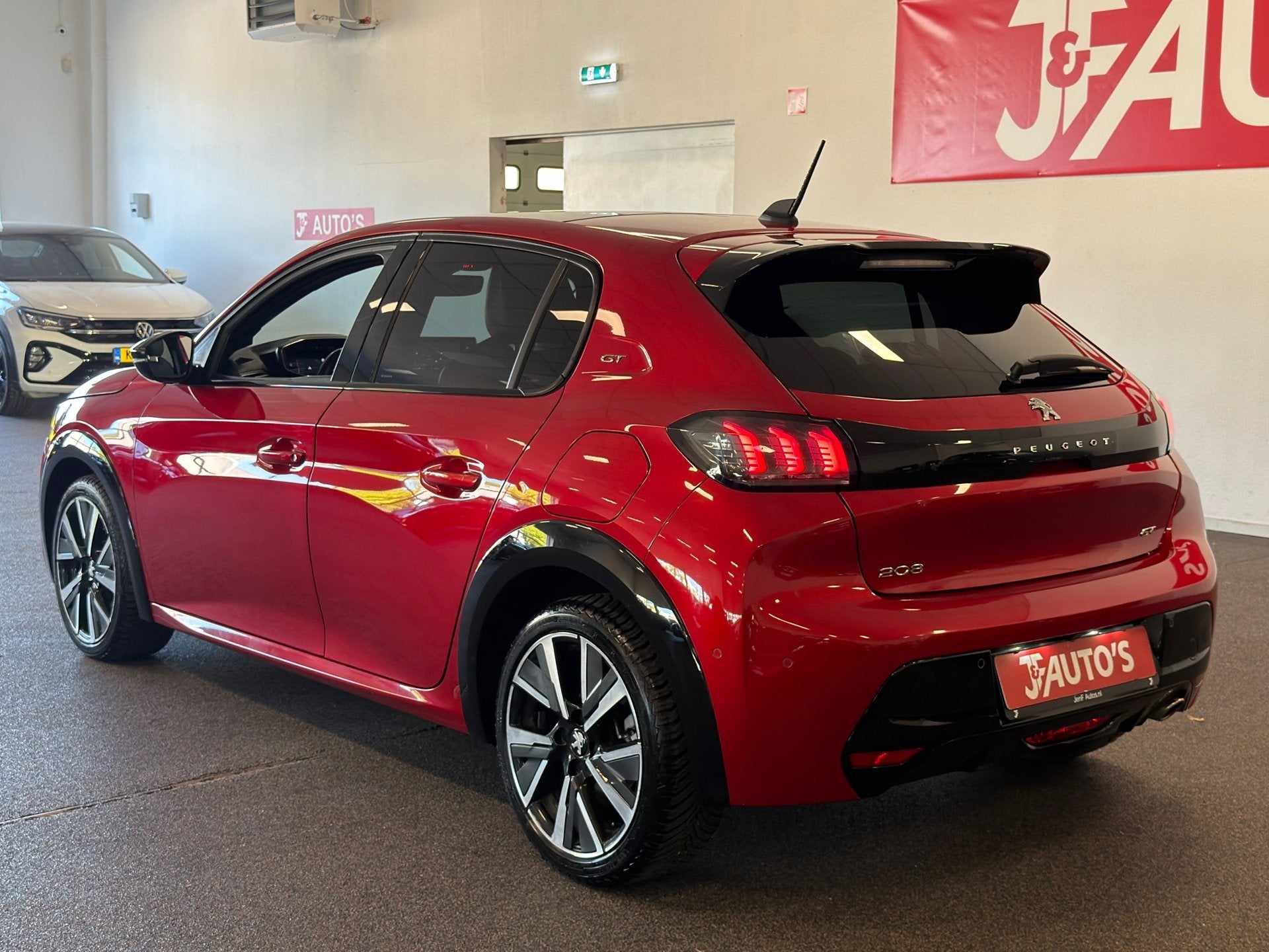 Peugeot 208 1.2 PureTech GT-Line|NAVI|CAMERA|PANORAMA|CRUISE, Auto's, Peugeot, Dealer onderhouden, 101 pk, Gebruikt, Met garantie (alle)