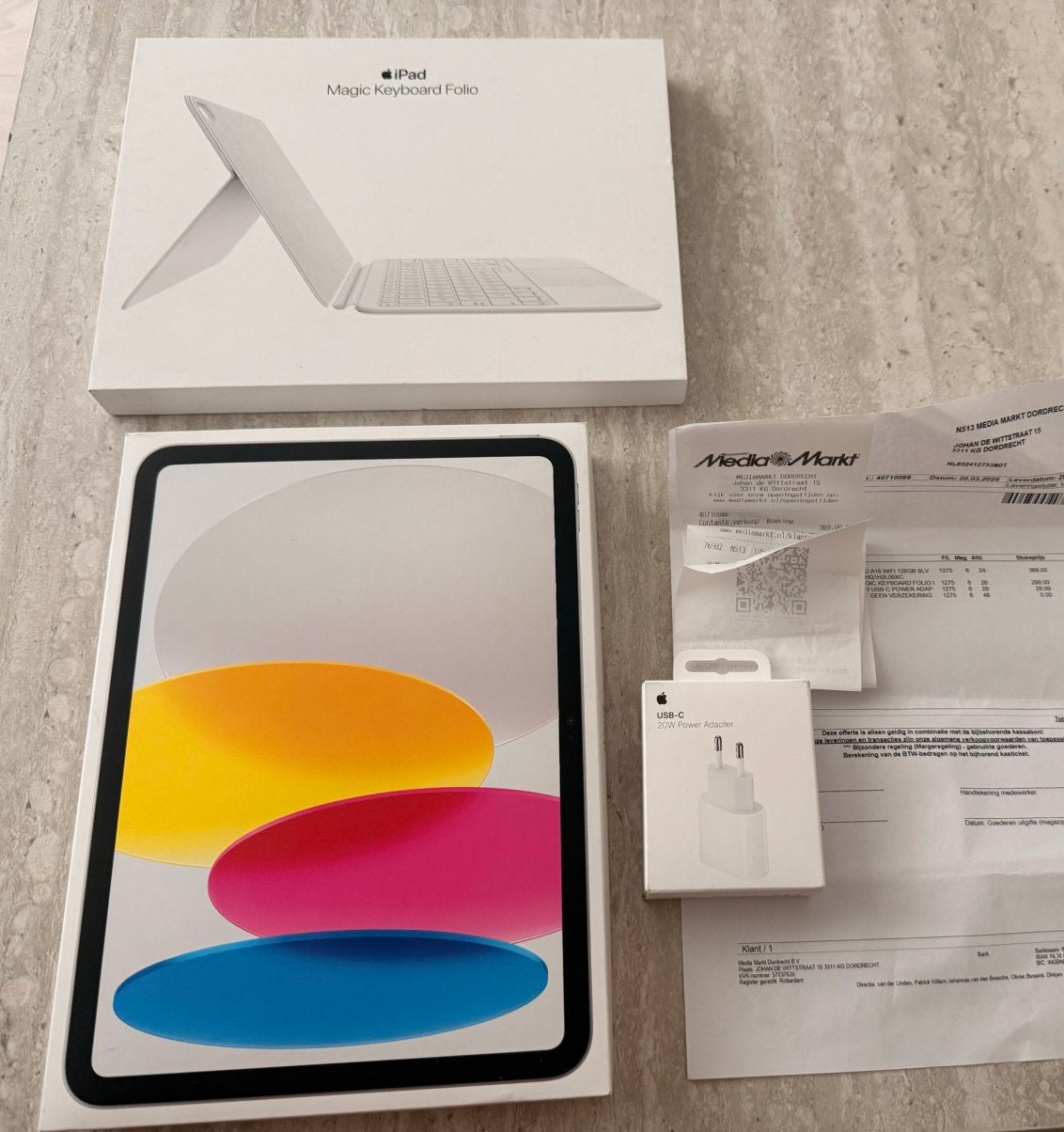 Apple iPad (2025) 11" 128GB + Magic Keyboard Folio & Adapter, Computers en Software, Apple iPads, Apple iPad, 11 inch, Nieuw, Ophalen of Verzenden
