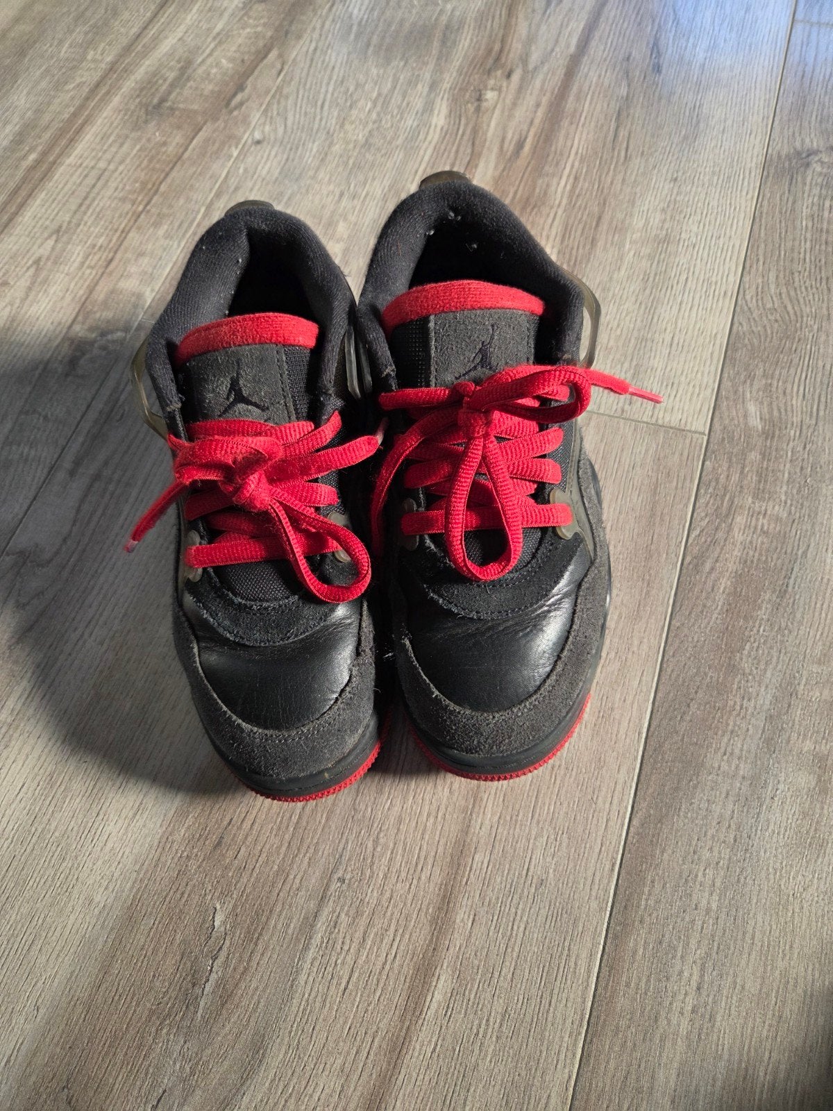 Nike Air Jordan sneakers voor kinderen - zwart/rood, Ophalen, Nike Air Jordan, Gebruikt, Jongen of Meisje