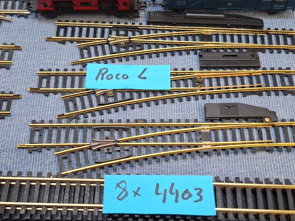 ROCO ONDER LOSSER NS CARGO + RAILS EN DIV  WISSELS, Gelijkstroom, Rails, Ophalen of Verzenden, Roco
